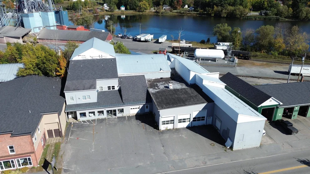 Unit for sale at 103 Coventry, Newport City, VT 05855