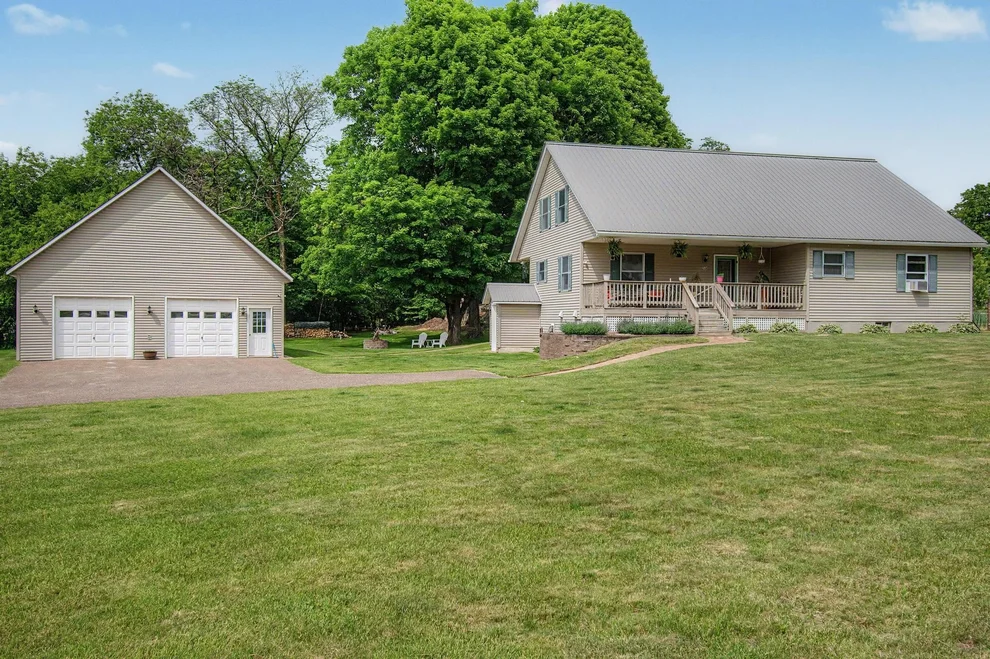 Unit for sale at 2446 Carter Hill, Highgate, VT 05459