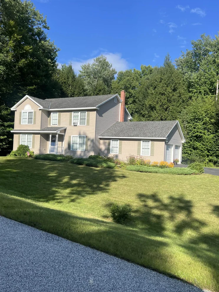Unit for sale at 407 Victoria, Rutland Town, VT 05701
