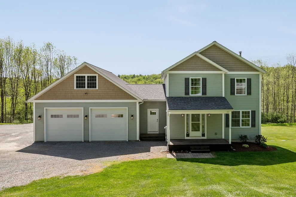 Unit for sale at 391 Duffy, Milton, VT 05468