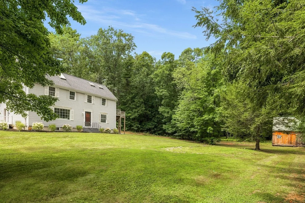 Unit for sale at 8 Brookhaven, Kingston, NH 03848