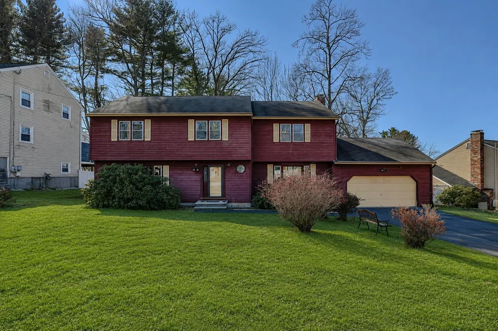 Unit for sale at 21 Clearview, Nashua, NH 03062