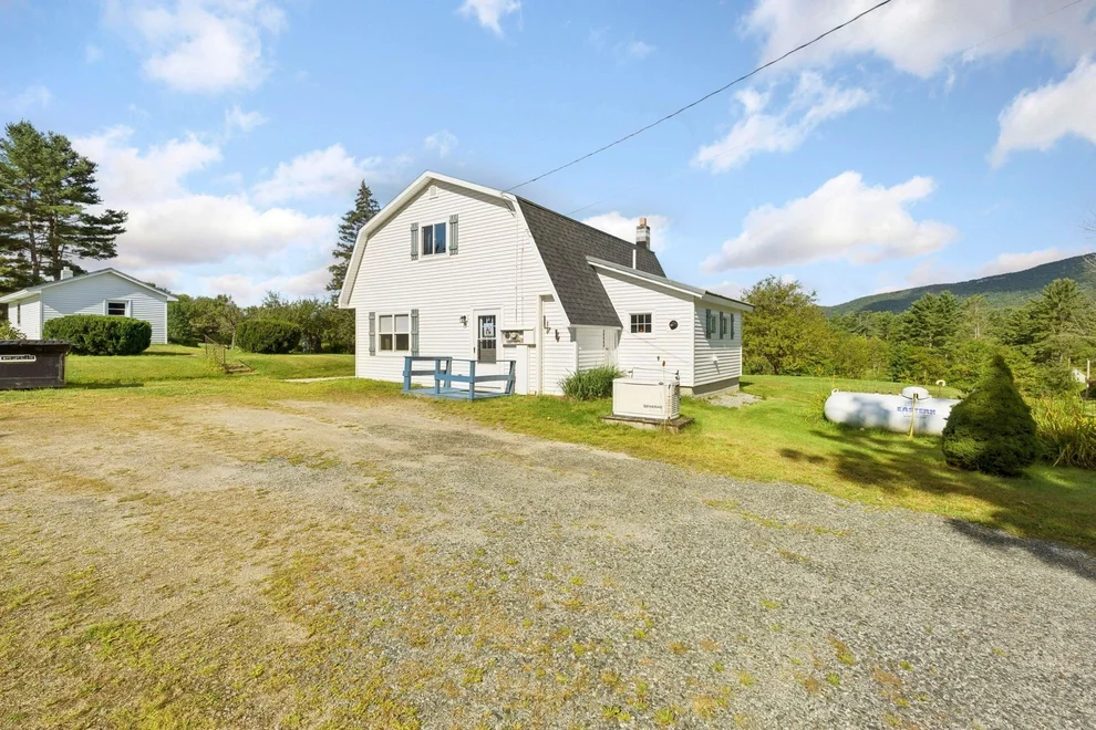 Unit for sale at 42 Loverin Hill, Croydon, NH 03773