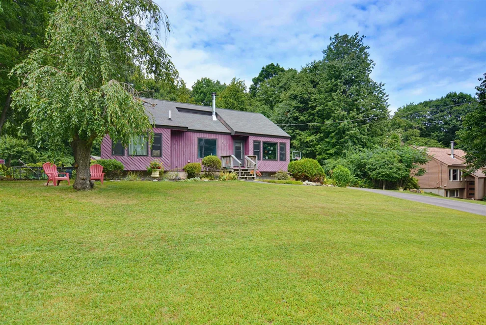 Unit for sale at 33 Redfield, Derry, NH 03038