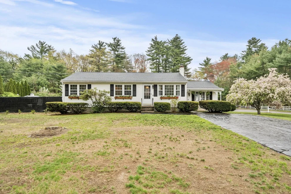 Unit for sale at 91 Back River, Merrimack, NH 03054
