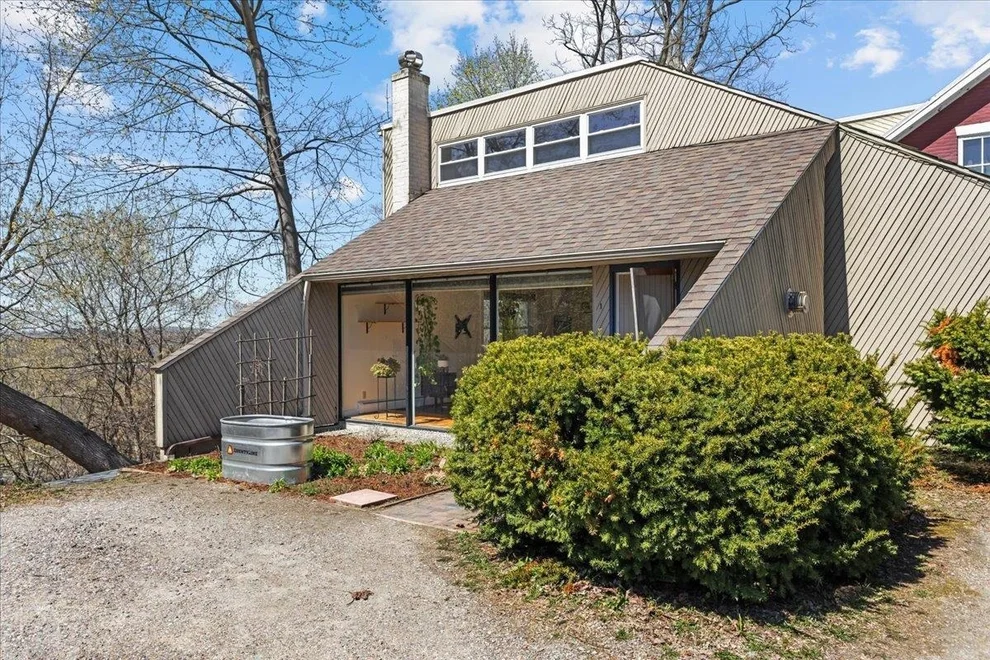 Unit for sale at 352 Colchester, Burlington, VT 05401