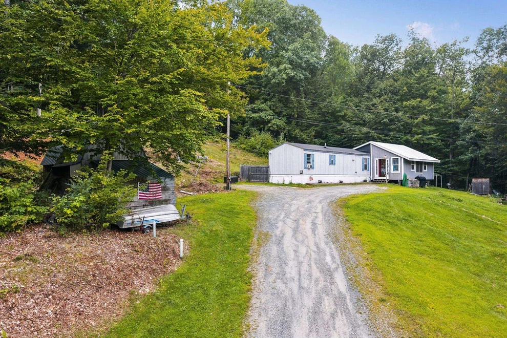 Unit for sale at 1676 Old River, Hartford, VT 05001