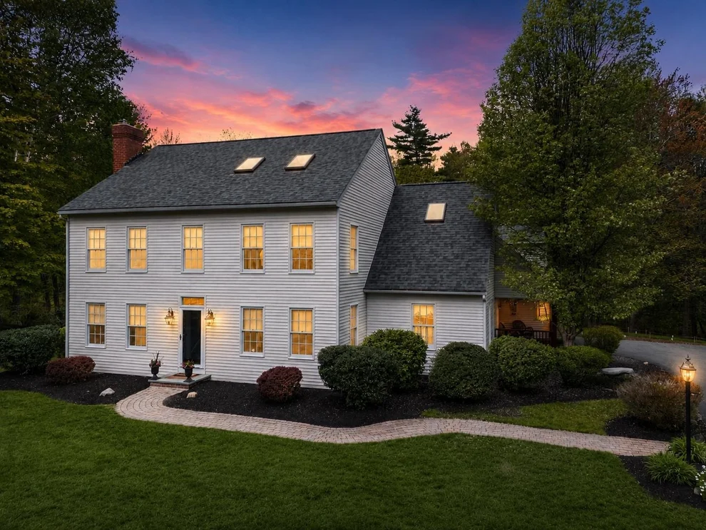 Unit for sale at 19 Bonnies, Hampstead, NH 03841