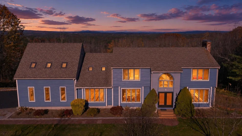 Unit for sale at 8 Longview, Bow, NH 03304