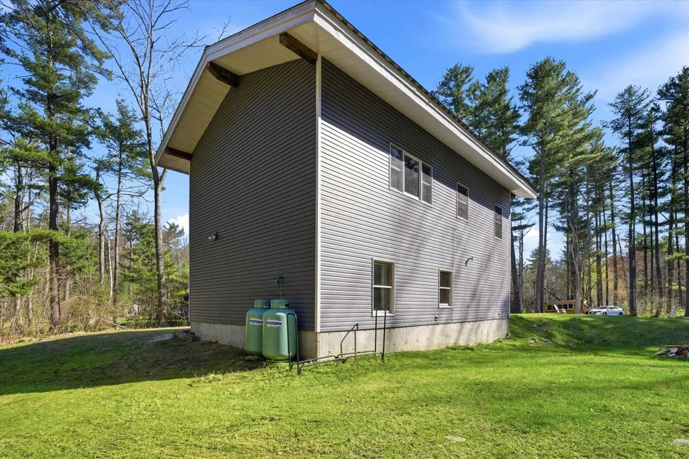 Unit for sale at 1 Deer Crossing, Londonderry, NH 03053