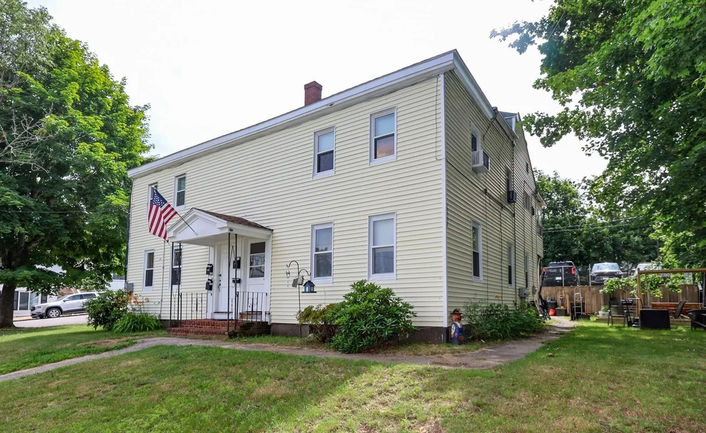 Unit for sale at 17 Broad, Somersworth, NH 03878
