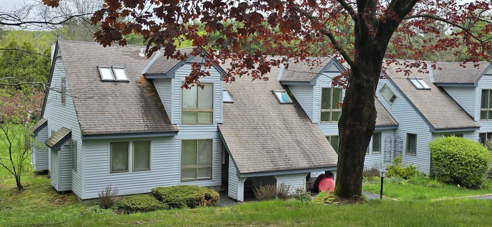 Unit for sale at 111 Lakeland, Hartford, VT 05059
