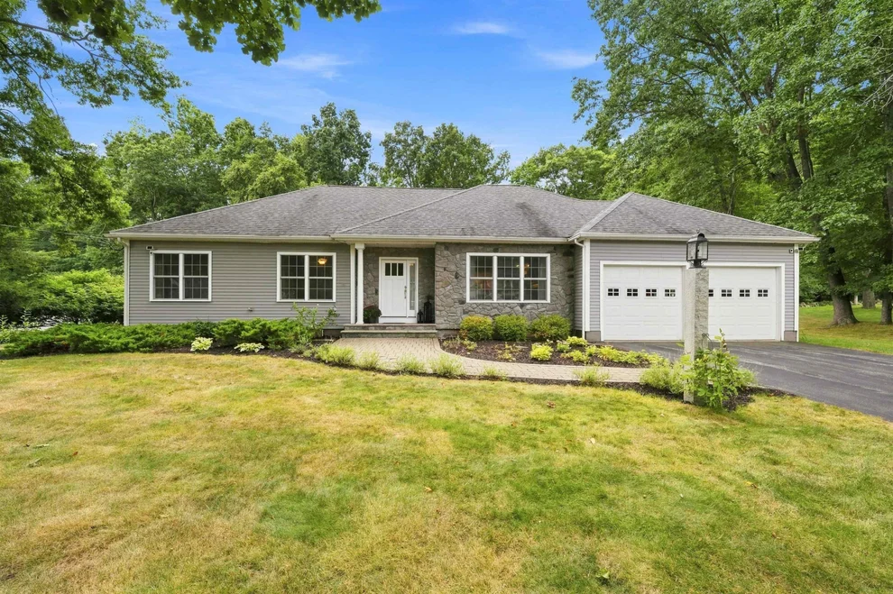 Unit for sale at 8 Rolling Ridge, Windham, NH 03037