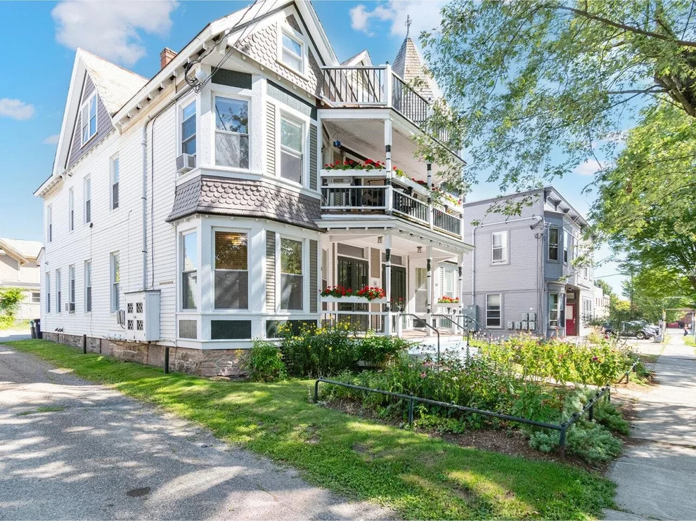 Unit for sale at 20 Clarke, Burlington, VT 05401