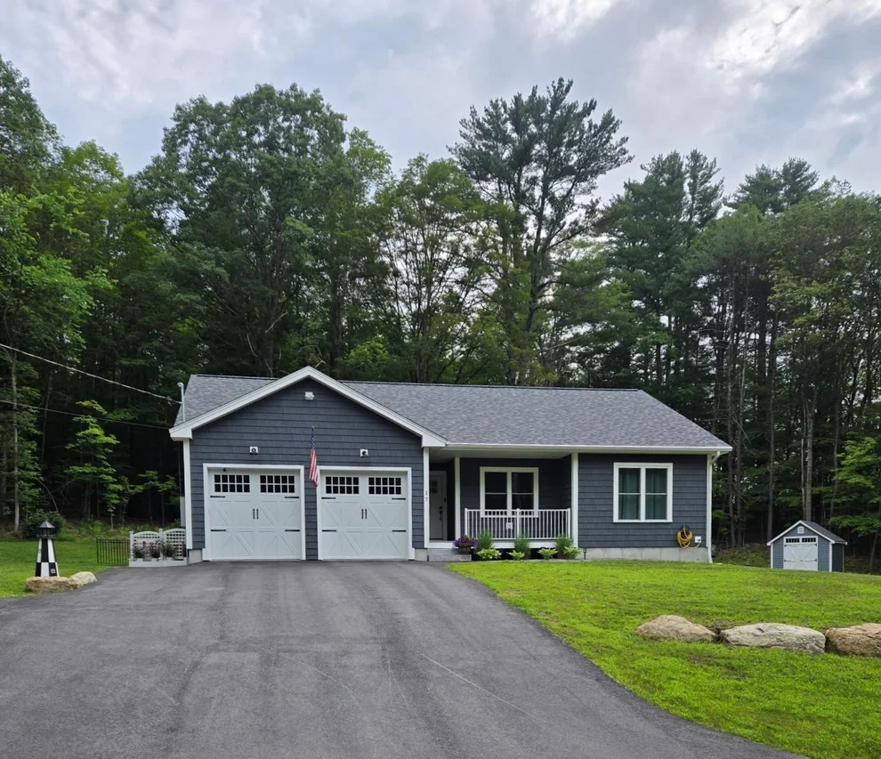 Unit for sale at 17 Fairgrounds, Bradford, NH 03221