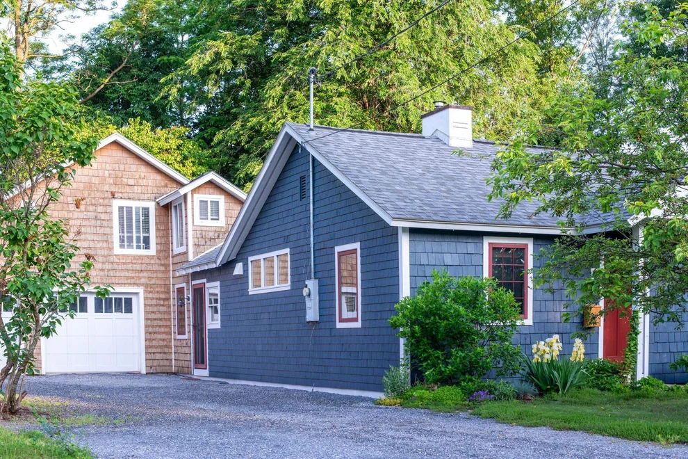 Unit for sale at 49 Hayden, South Burlington, VT 05403