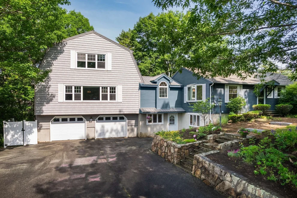 Unit for sale at 31 Scotland Bridge, York, ME 03909