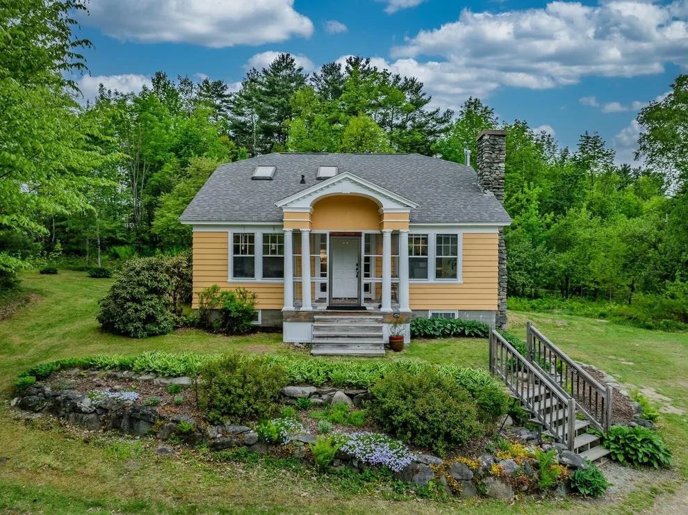 Unit for sale at 905 Main, Bethlehem, NH 03574