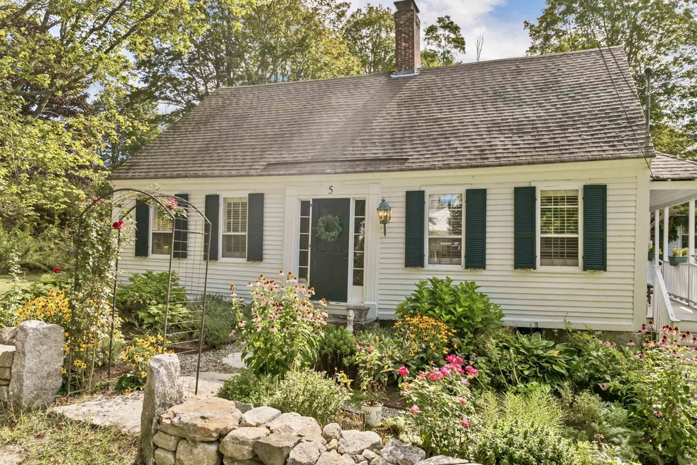 Unit for sale at 5 Trask Mountain, Wolfeboro, NH 03894