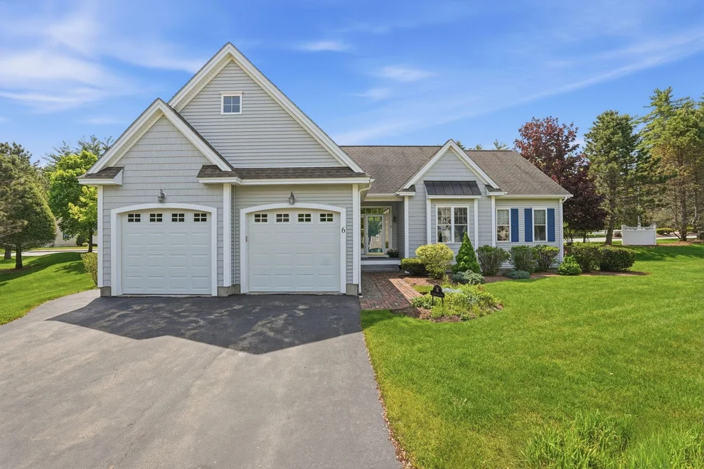 Unit for sale at 6 Appleton, Amherst, NH 03031