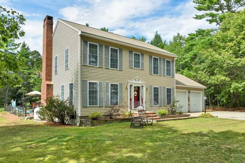 Unit for sale at 225 Jamie, Wakefield, NH 03872