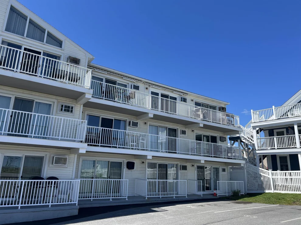 Unit for sale at 933 Ocean, Hampton, NH 03842