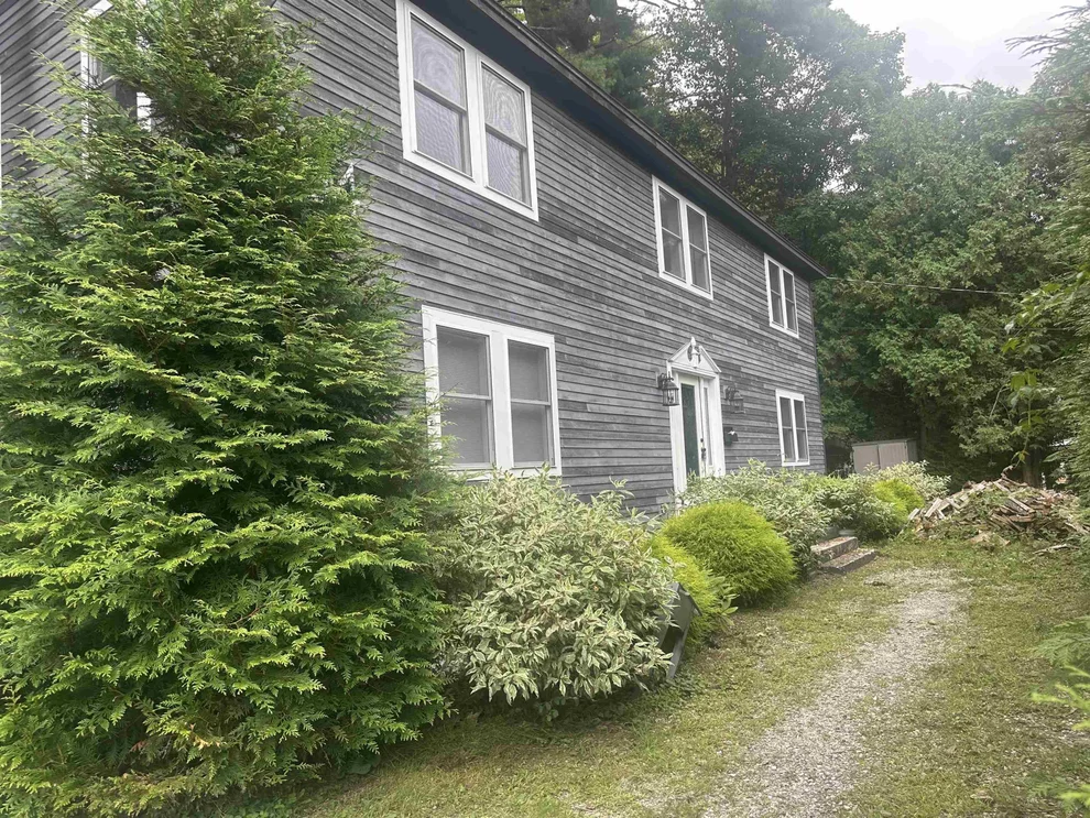 Unit for sale at 34 Pleasant, Proctor, VT 05765