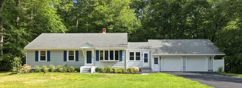Unit for sale at 17 Drinkwater, Hampton Falls, NH 03844