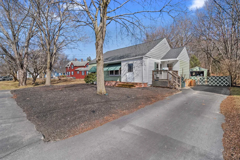 Unit for sale at 204 S Taylor, Manchester, NH 03103