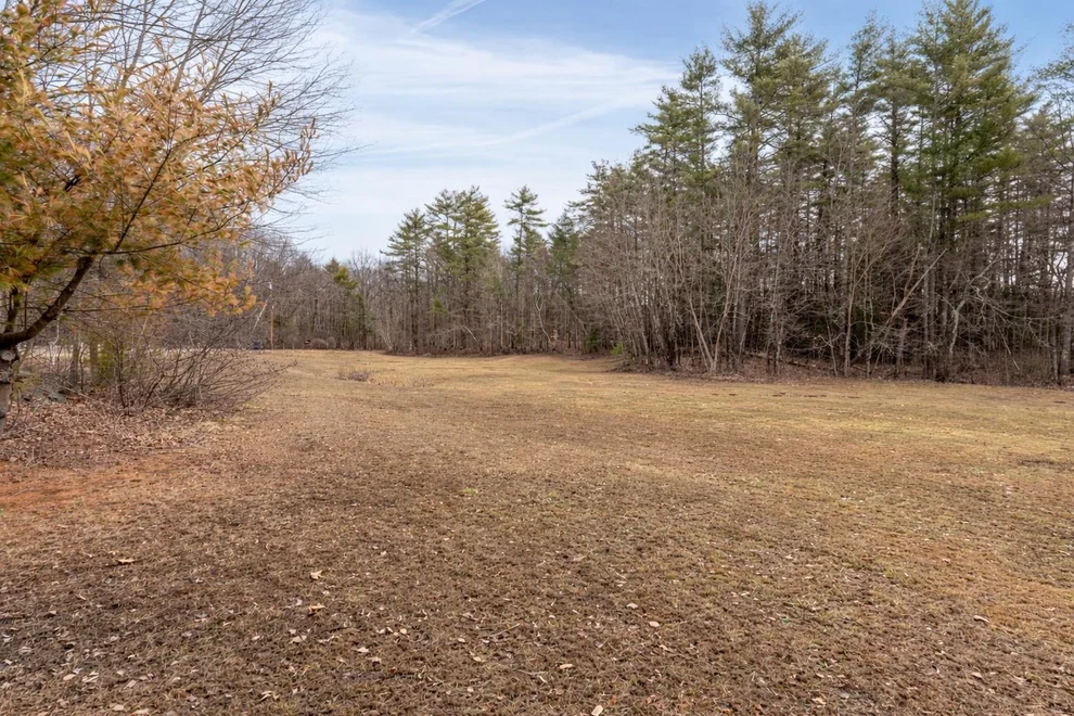 Unit for sale at 7 Redberry, Exeter, NH 03833