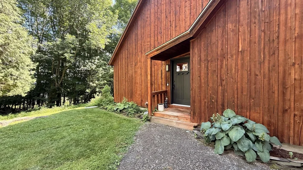 Unit for sale at 412 Logan, Newport City, VT 05855