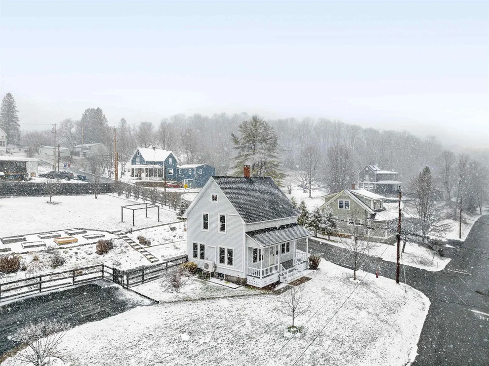 Unit for sale at 66 Elmwood, Barre City, VT 05641