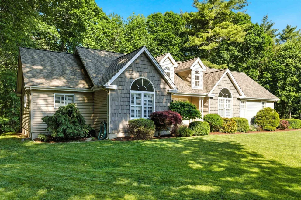 Unit for sale at 9 Danforth, Bedford, NH 03110