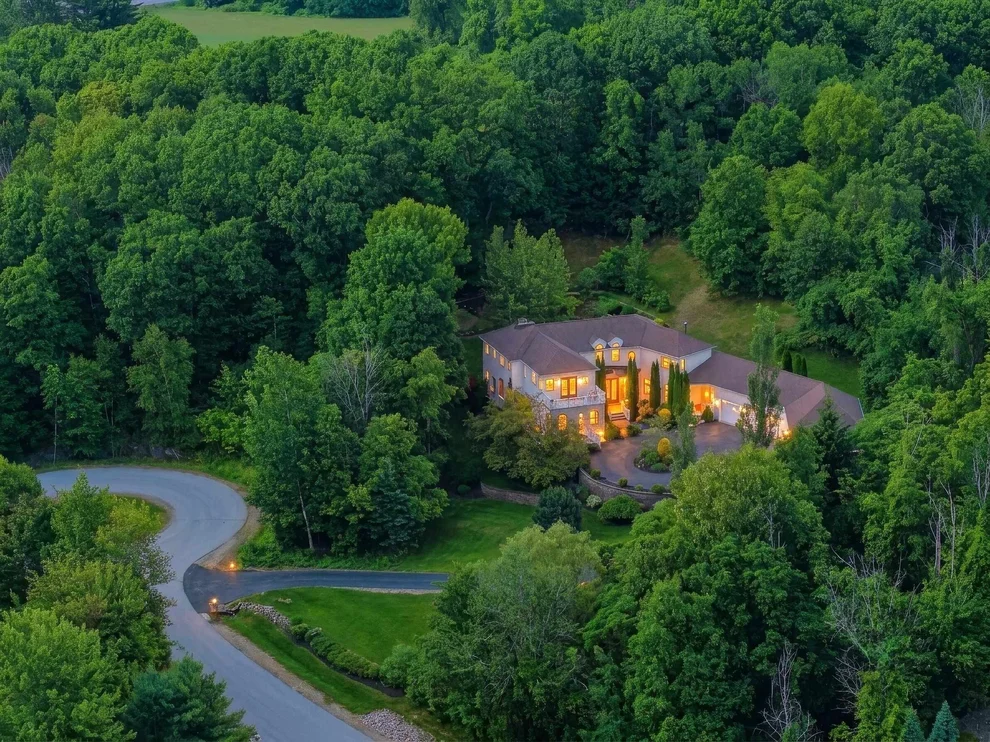 Unit for sale at 15 Chardonnay, Bedford, NH 03110