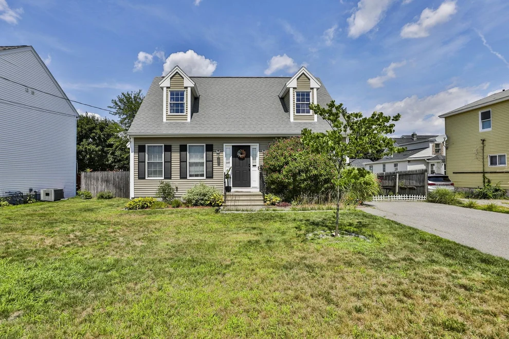 Unit for sale at 5 Acton, Nashua, NH 03060
