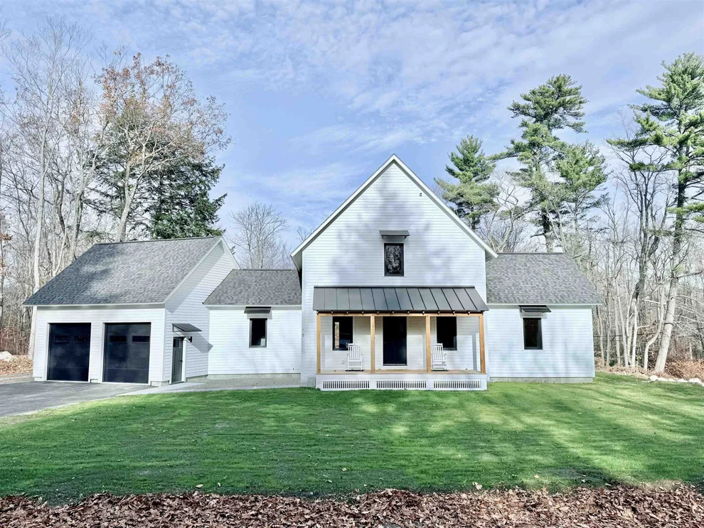 Unit for sale at 18 Woodland Grove, Conway, NH 03818