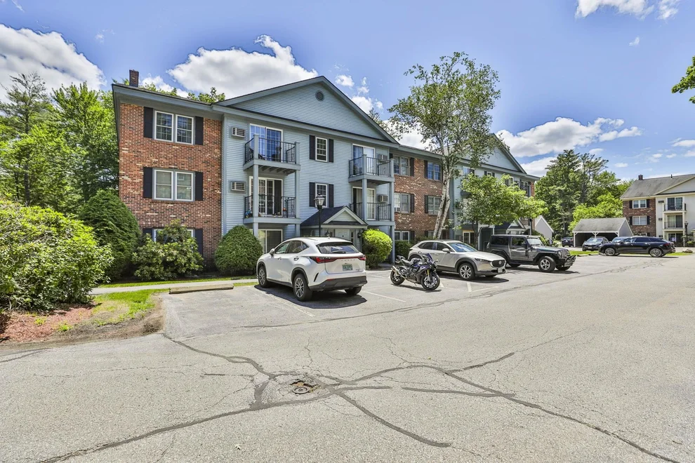 Unit for sale at 9 Northbrook, Manchester, NH 03102