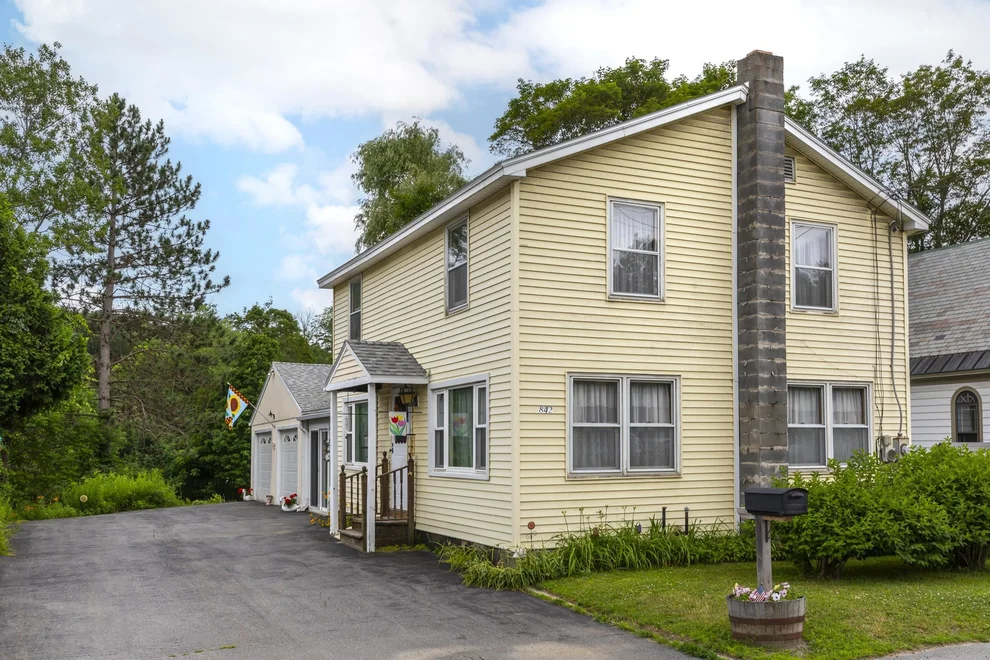Unit for sale at 842 Main, Cavendish, VT 05153