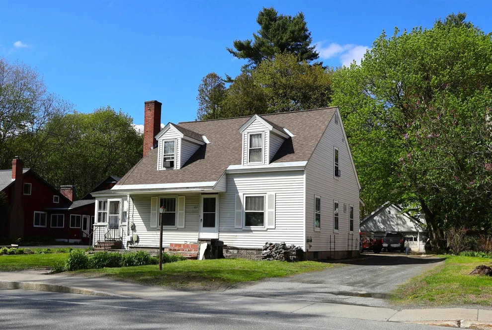 Unit for sale at 427 Maple, Hartford, VT 05001