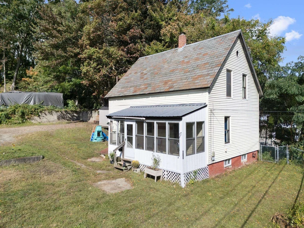 Unit for sale at 455 South Main, Brattleboro, VT 05301