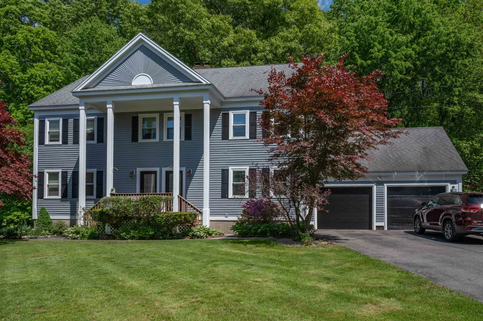 Unit for sale at 2 Bedard, Derry, NH 03038