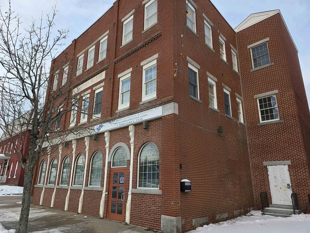 Unit for sale at 7 & 9 Central, Farmington, NH 03835