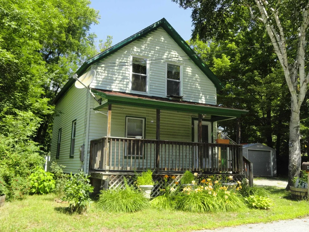 Unit for sale at 40 Parkview, Newport, NH 03773