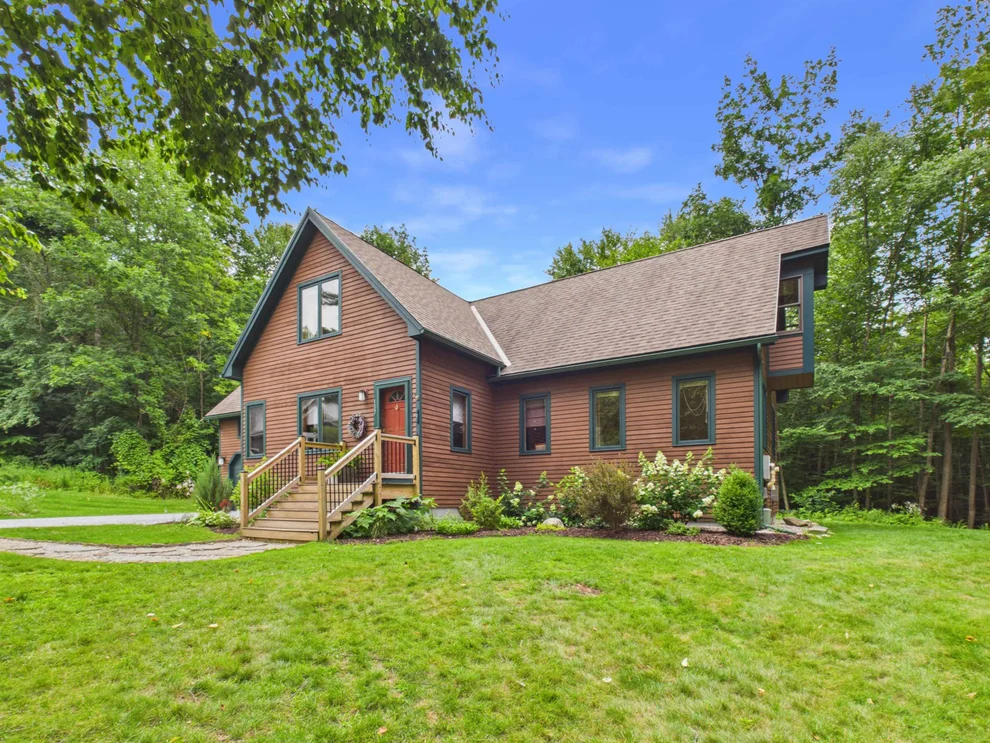 Unit for sale at 107 Top, Mendon, VT 05701