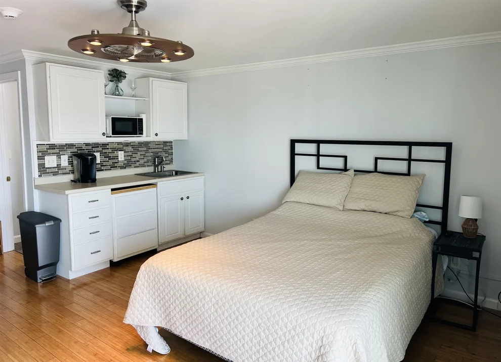 Unit for sale at 6 Ashworth, Hampton, NH 03842