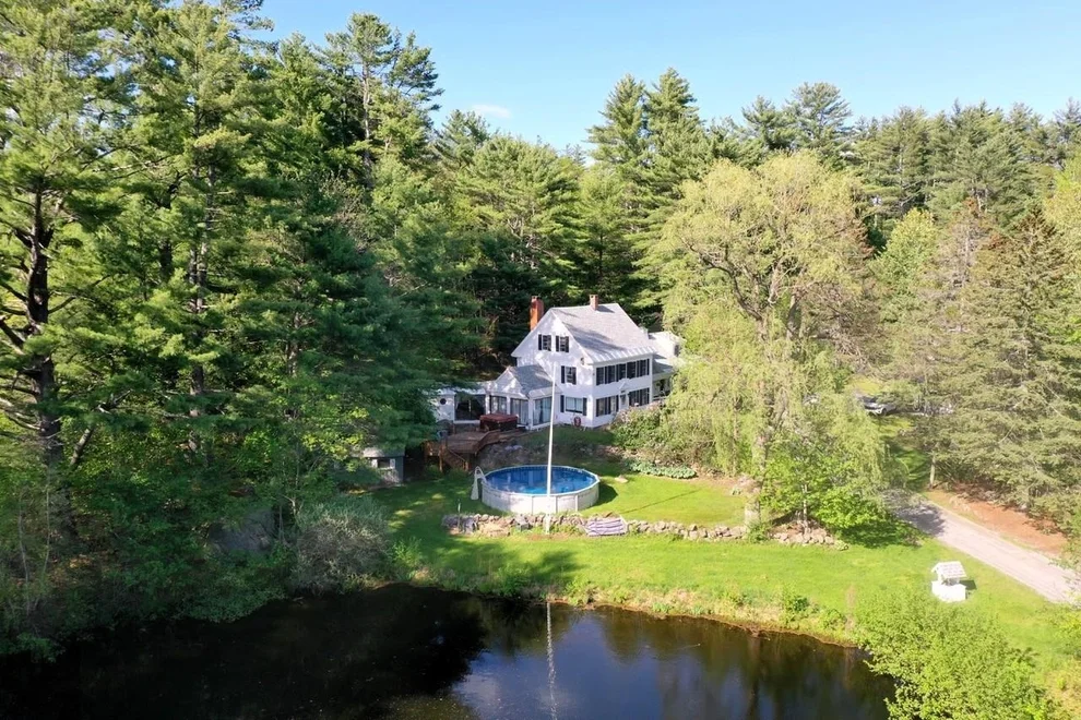 Unit for sale at 311 Fairgrounds, Bradford, NH 03221