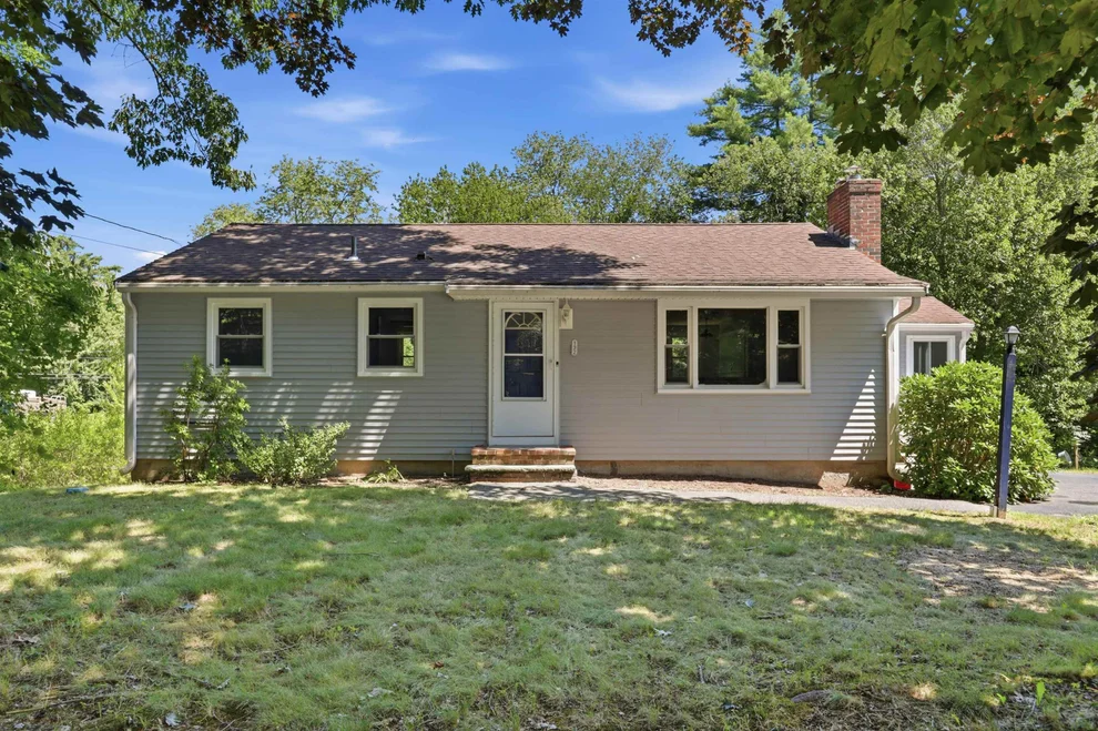 Unit for sale at 132 Haverhill, Salem, NH 03079