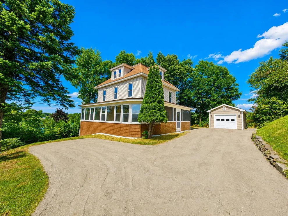 Unit for sale at 41 Herrick, Newport City, VT 05855