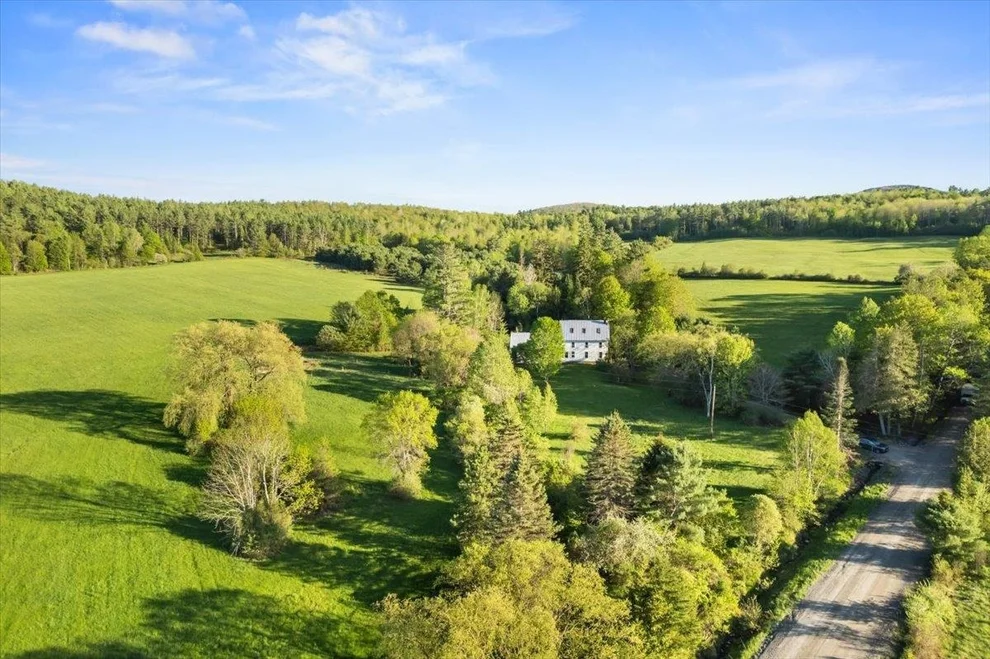 Unit for sale at 61 Braeburn, Barnet, VT 05821