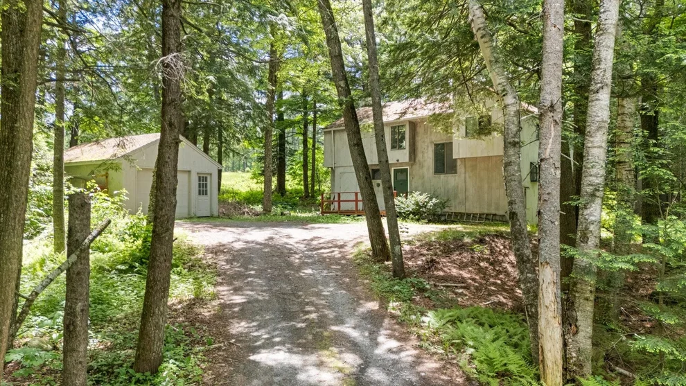 Unit for sale at 3 Longwood, Grantham, NH 03753